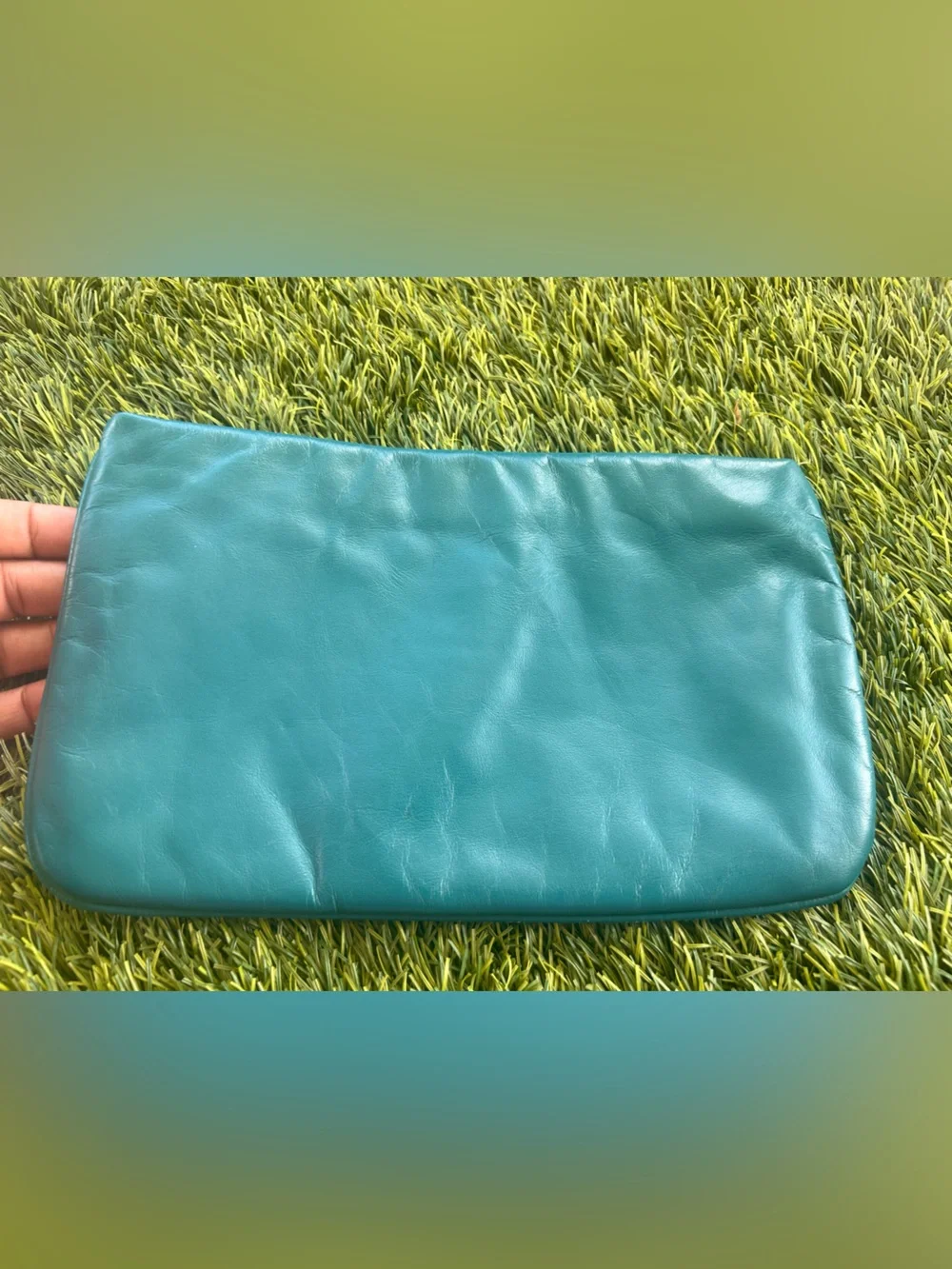 Anne Klein compact cosmetic