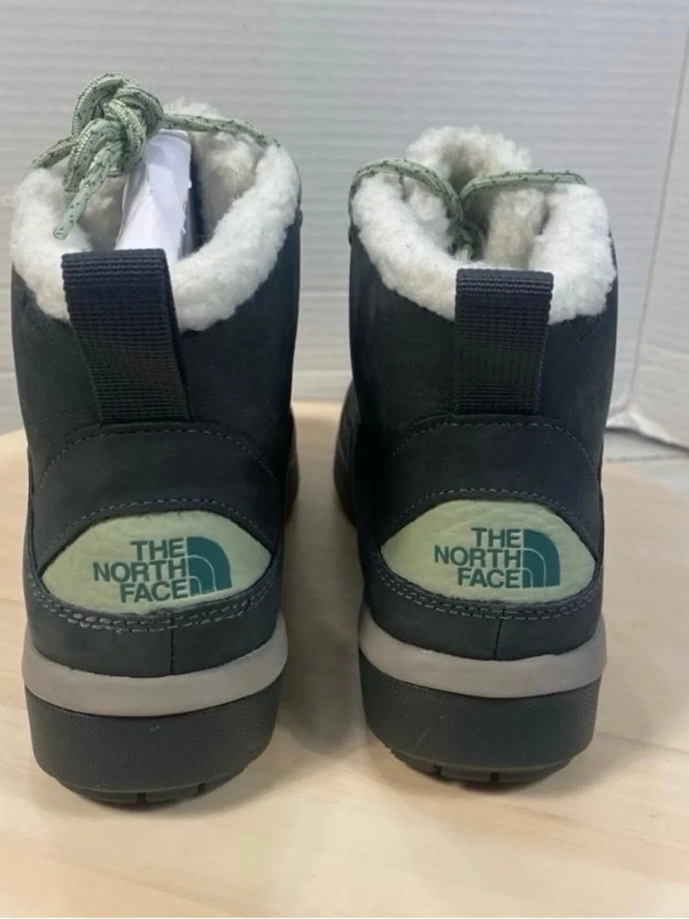 The North Face Sierra Mid Lace Waterproof Boots Winter Snow Boots Size 7 New!