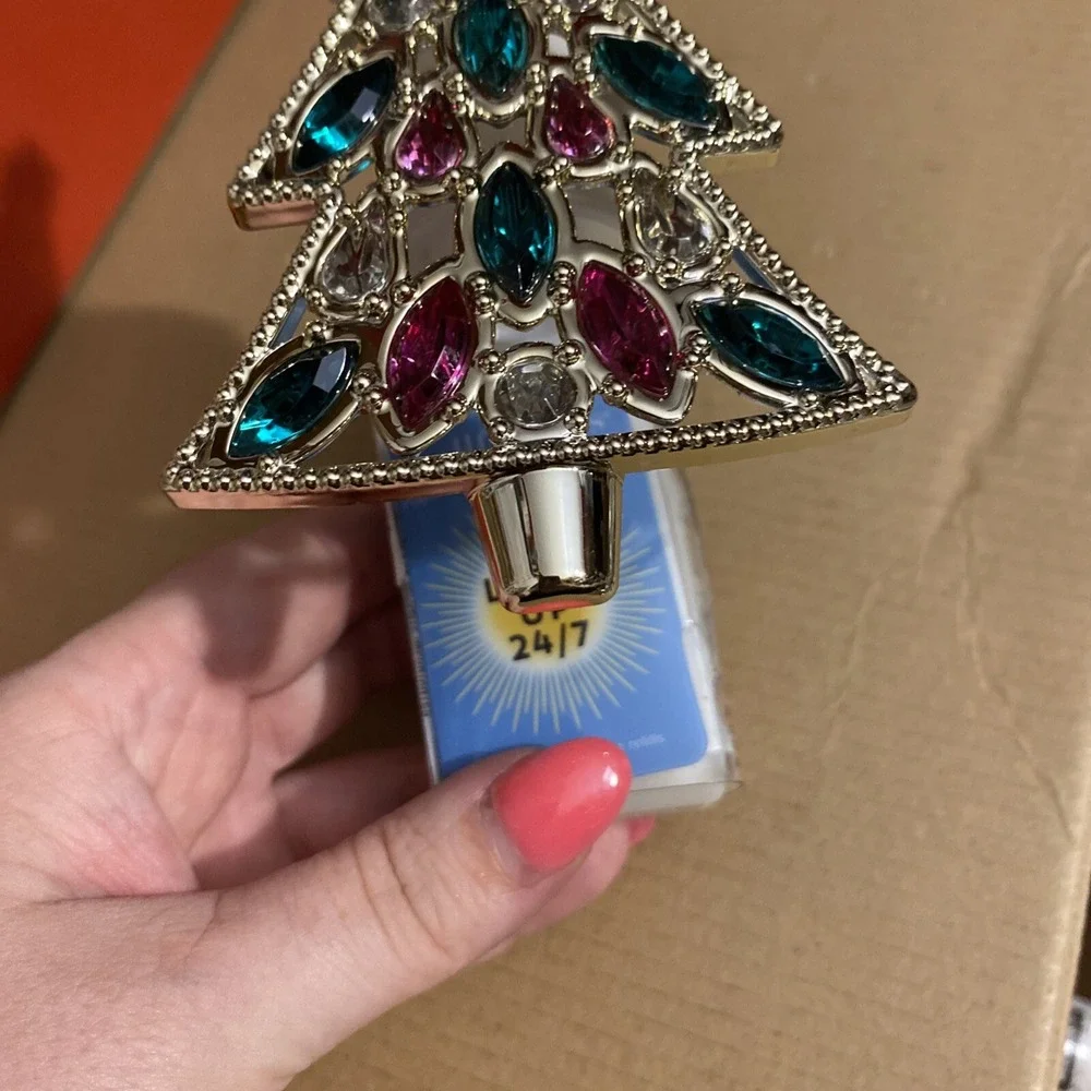 Bath‎ & Body Works Home Fragrance Wallflower Christmas Gem Tree Wall Plug