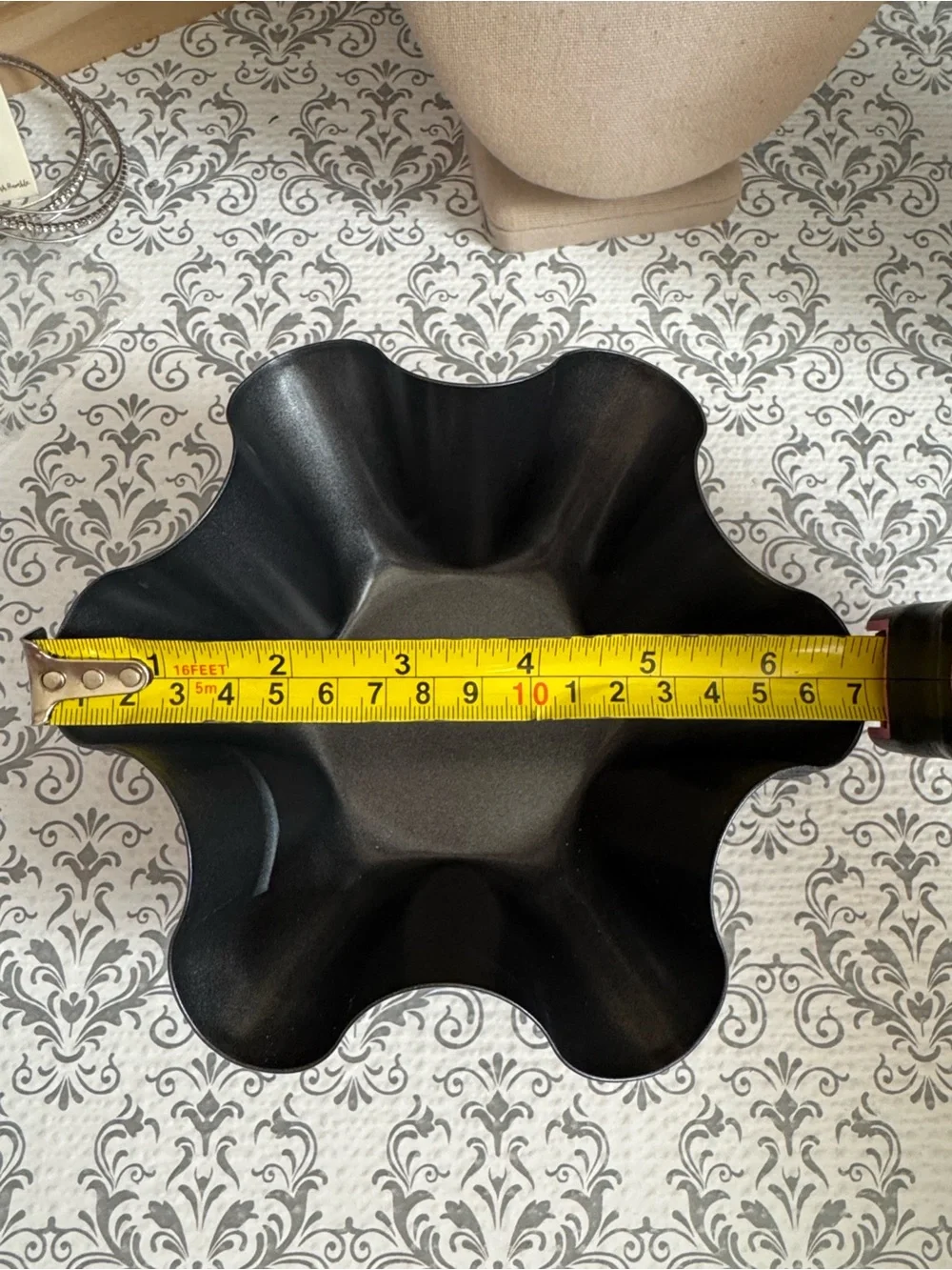 Taco Salad Bowl Non Stick Molds Set of 4