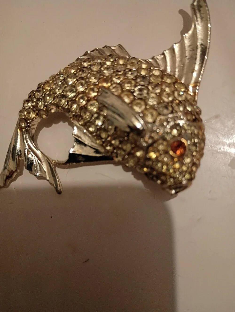 N/A sparkling gold