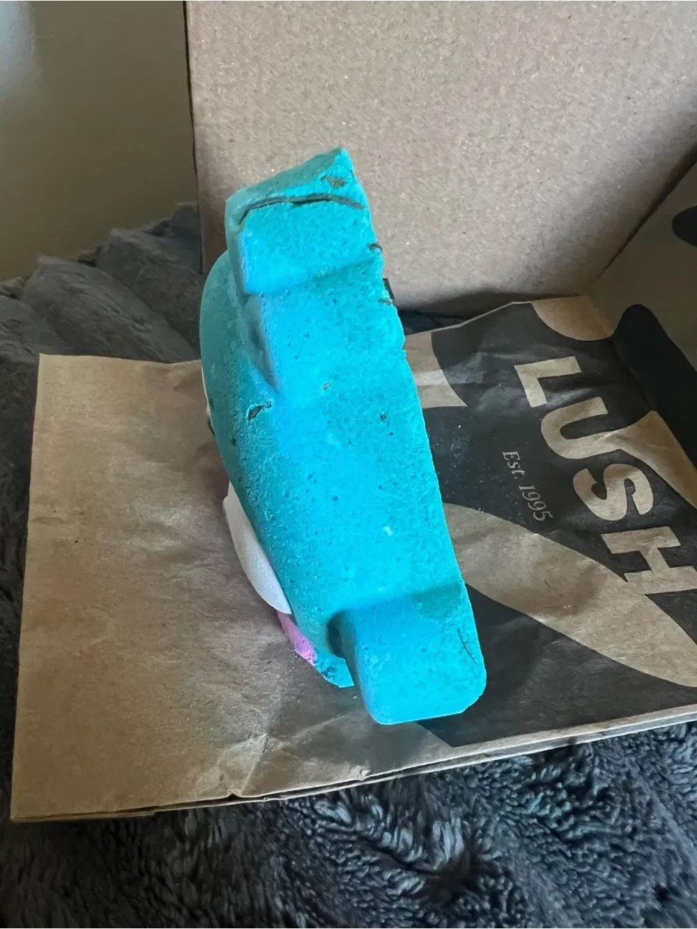 Lush hangyodon bath