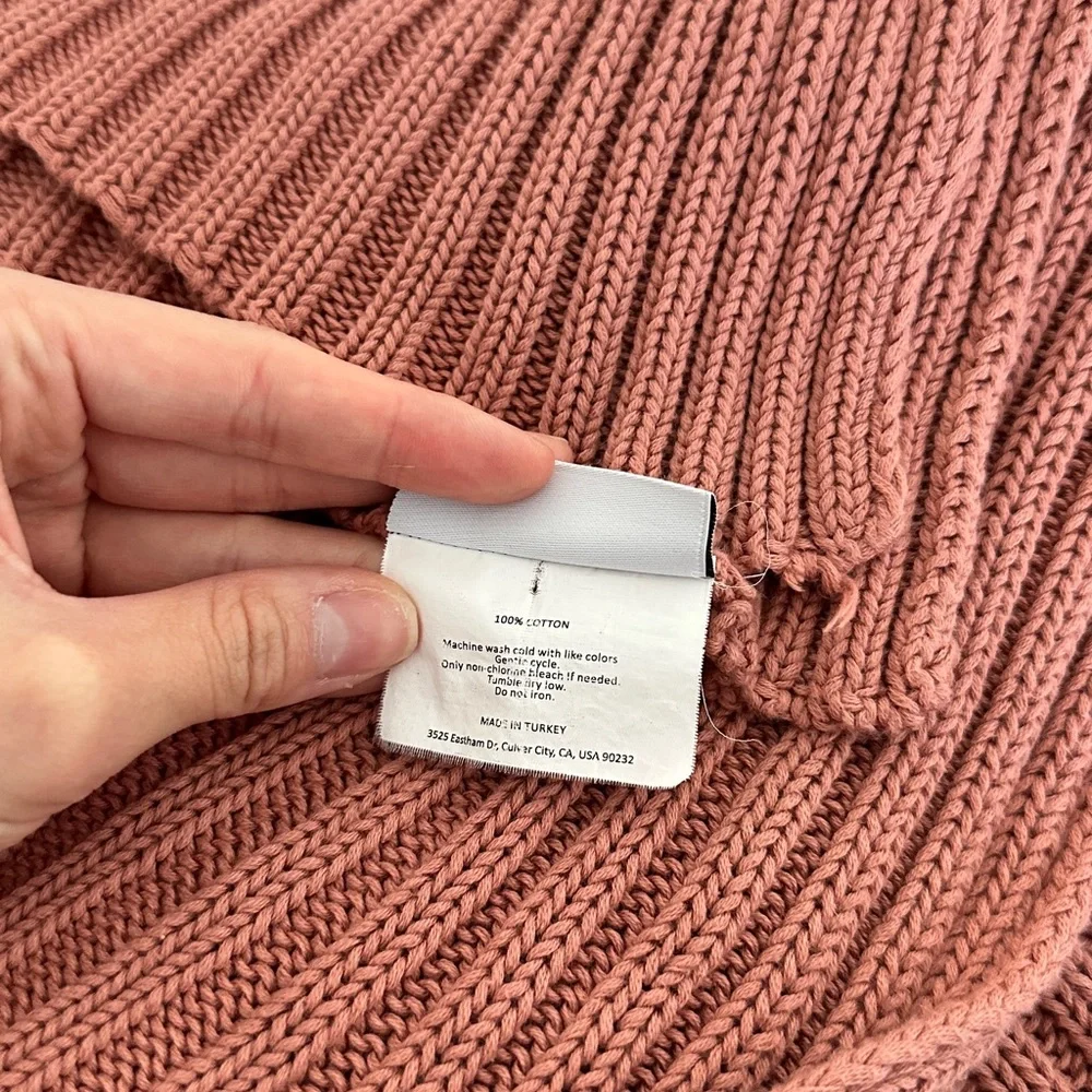 Parachute Rose Pink Knit Throw Blanket