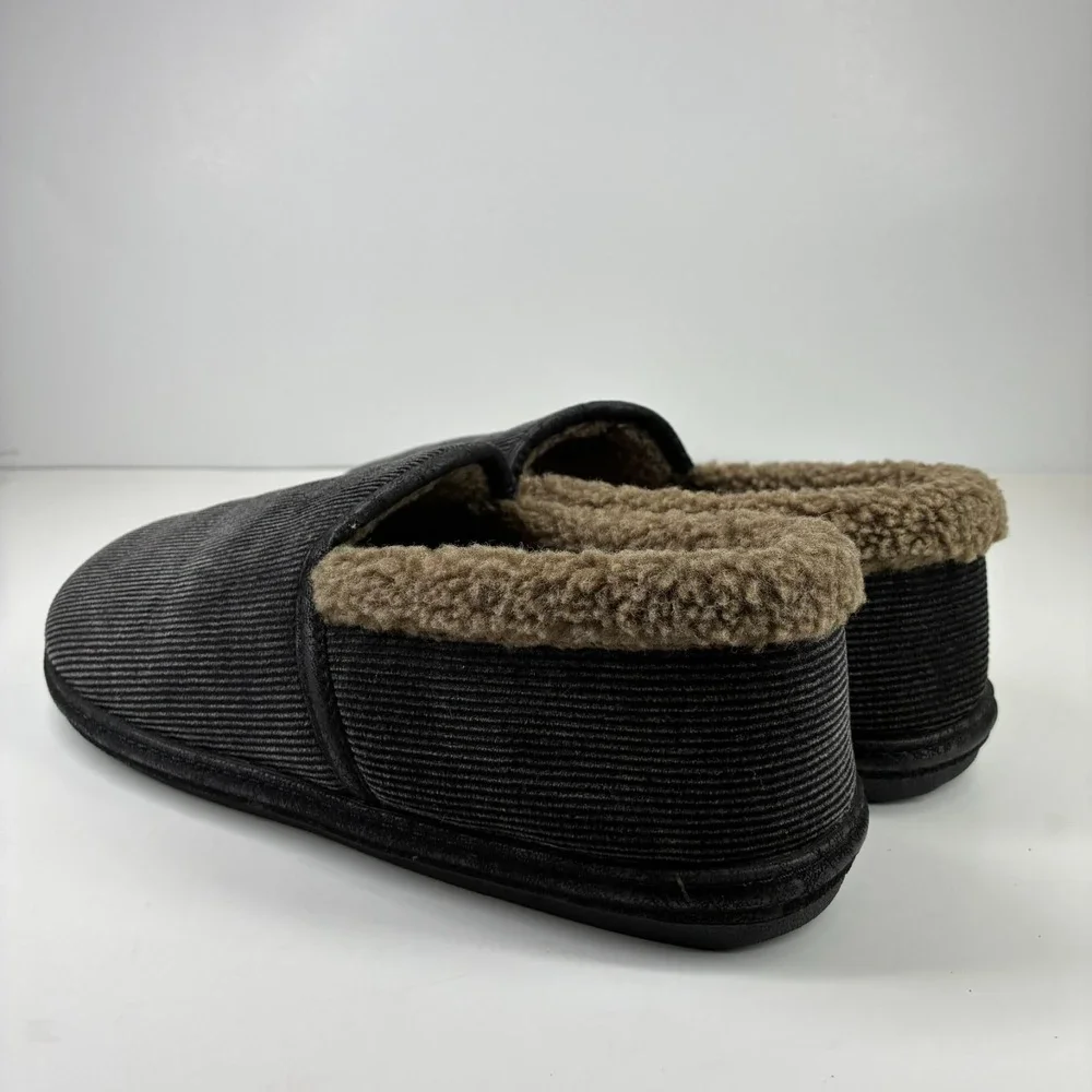 Woolrich Men's Large 11-11.5 Black Corduroy Closed Back Faux Fur House Slippers