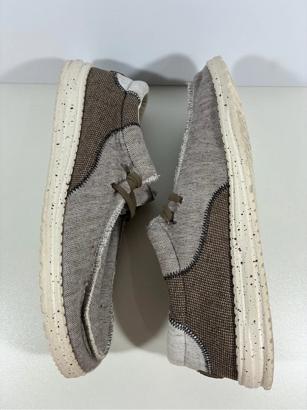 Hey Dude Wally Stitch Teak Men’s Size 11 Slip-On Shoes Sneakers