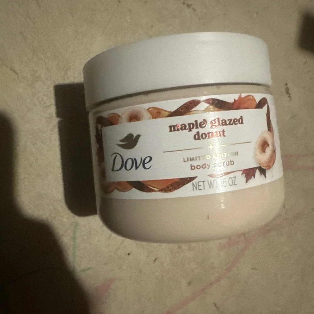 Dove Maple Glazed Donut Body Scrub Limited Edition Holiday Treats 15 oz Not Used
