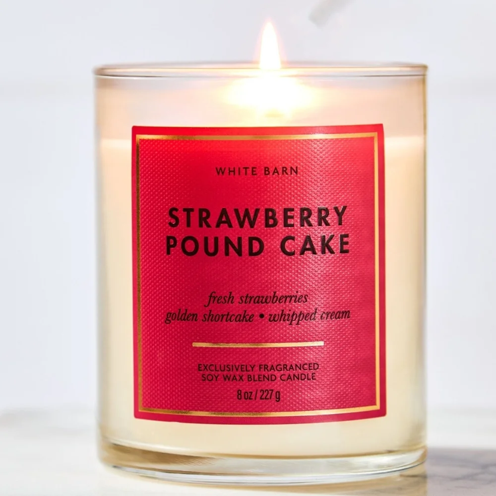 Bath Body Works White Barn Strawberry Pound Cake Single Wick Candle 8oz NEW