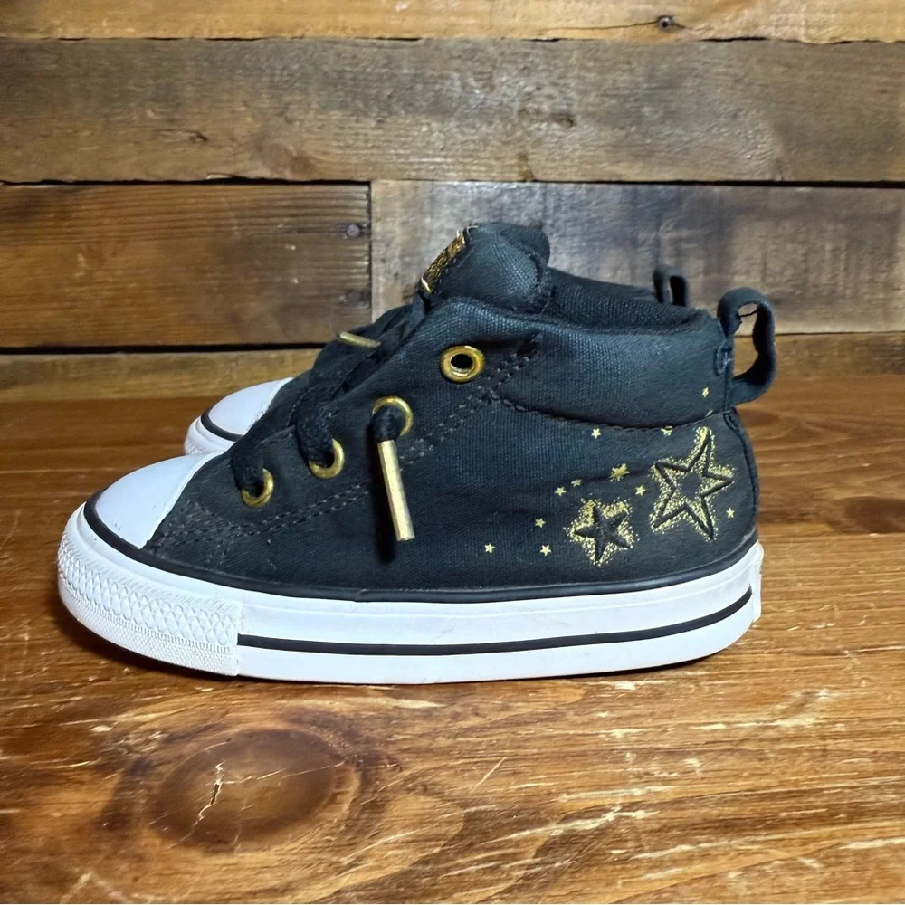 Converse Chuck Taylor All Star Toddler size‎ 7 Gold Star Canvas Street Sneakers