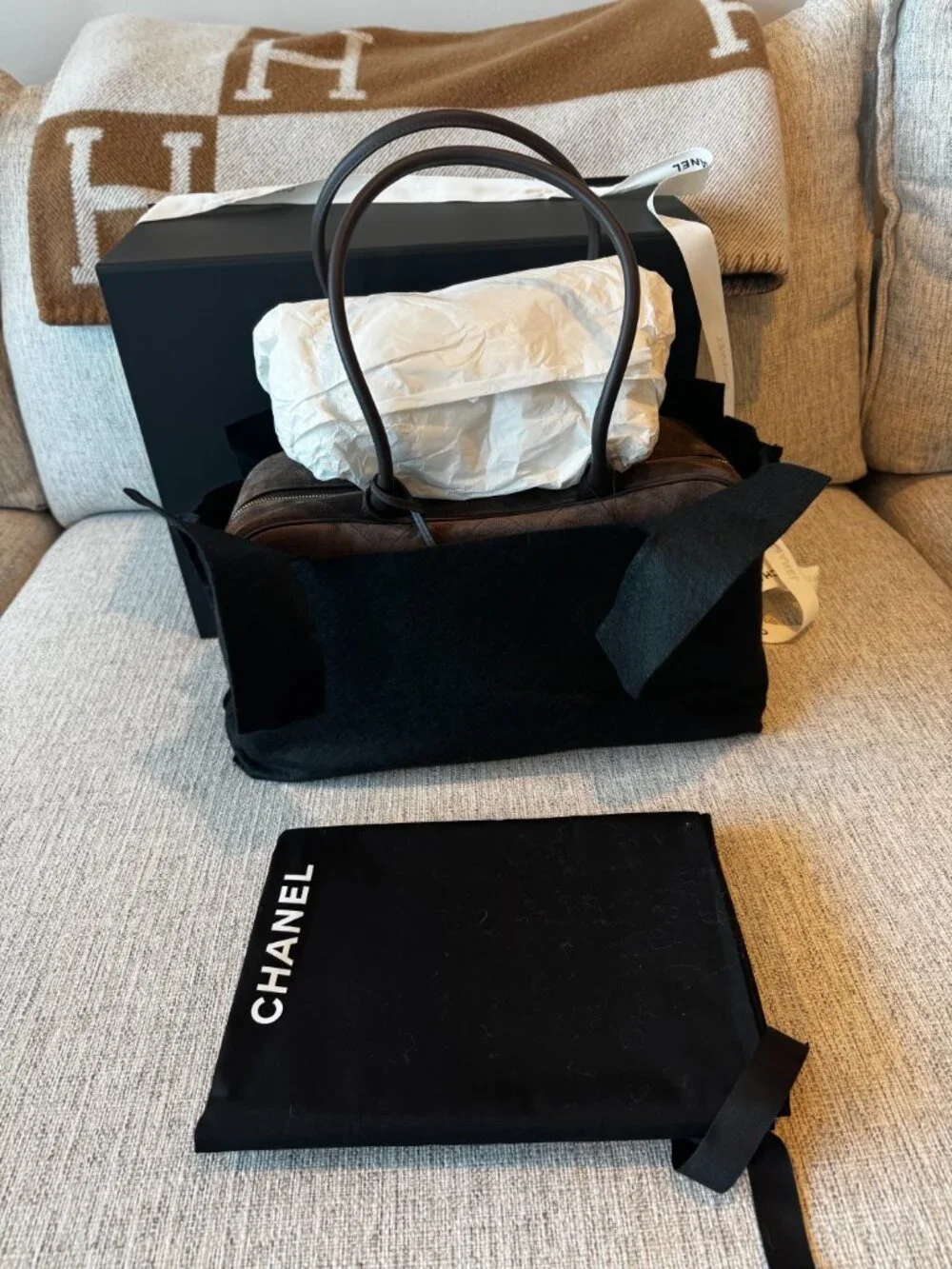 CHANEL authentic large