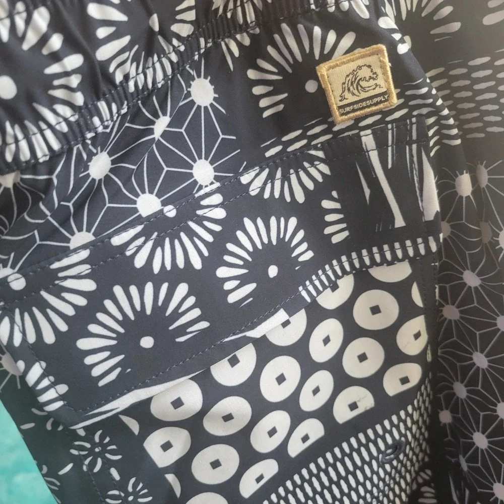 Surfside Supply XL Jimmy Patchwork Volley Shorts NWT Blue Print Mens Swim Trunks