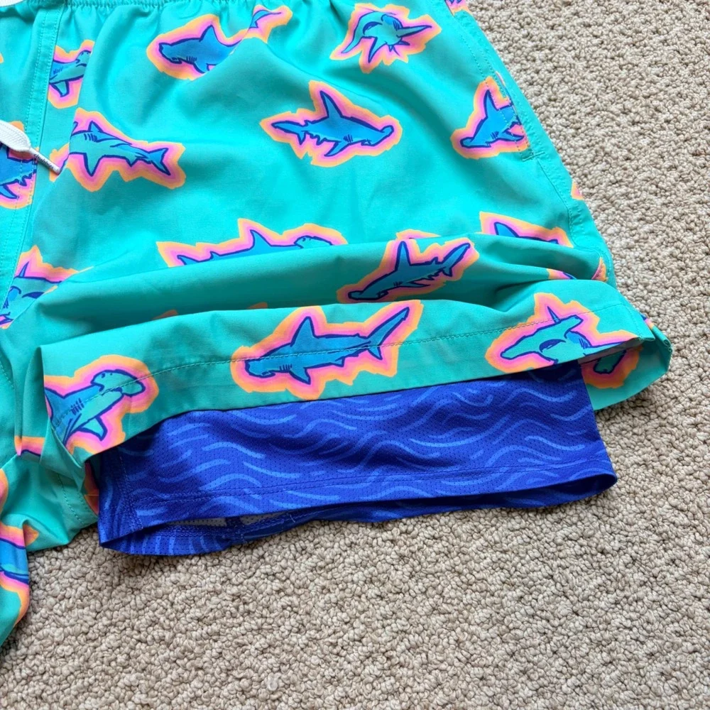 Chubbies Mens XL Swim Trunks Teal Neon Shark Print Compression Liner 5.5 Inseam
