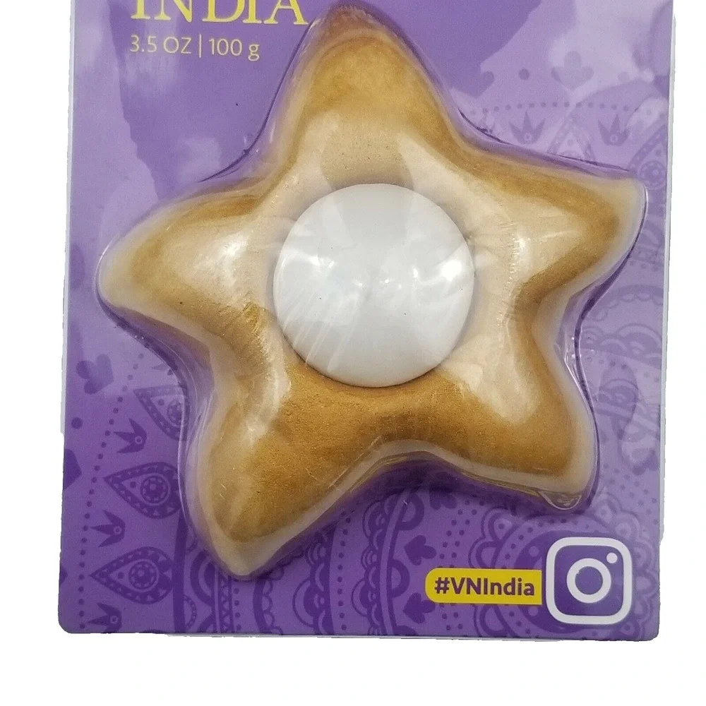 2x Village Naturals Aromatherapy Bath Bomb with Floating Candle‎ 3.5 oz Each