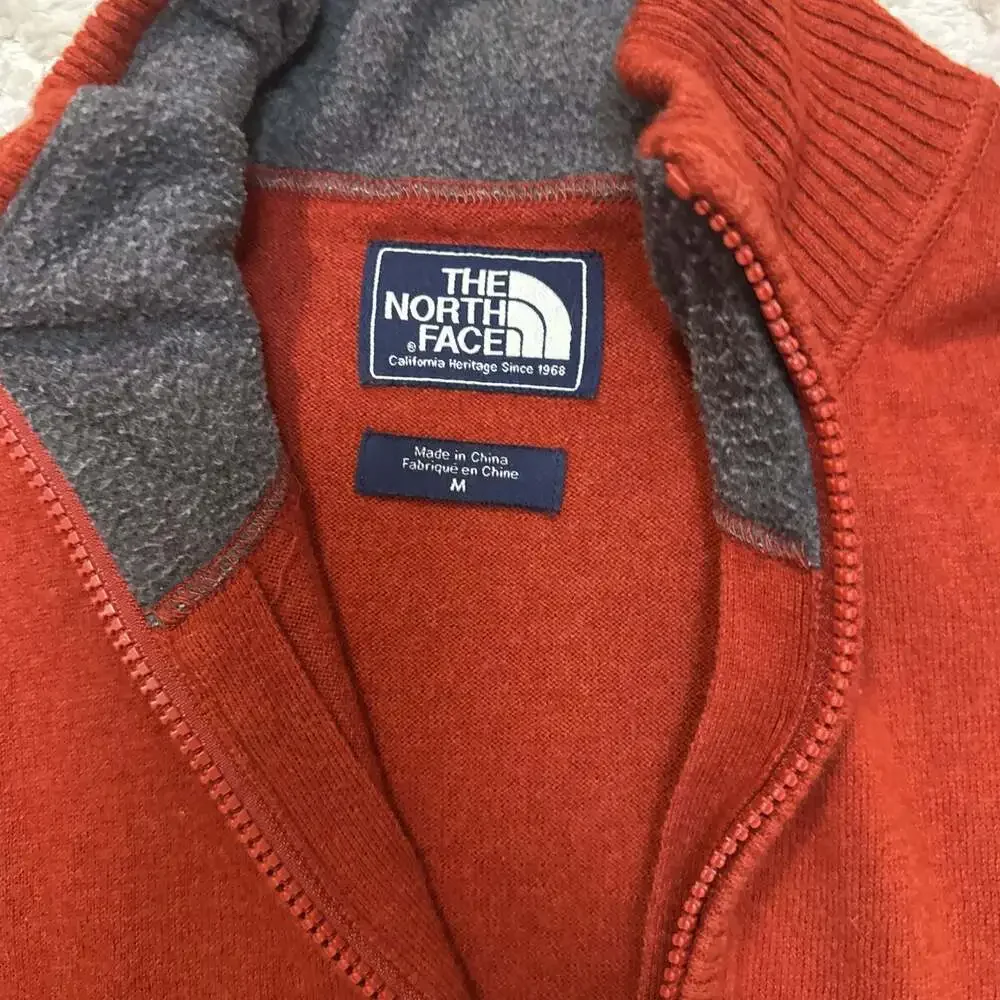 The North Face Men's quarter zip Neck Sweater‎
