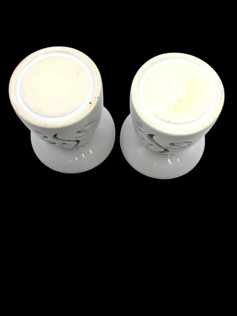Pair of White Ceramic Wax Melt Burners / Oil Warmers Cutout Scroll Design