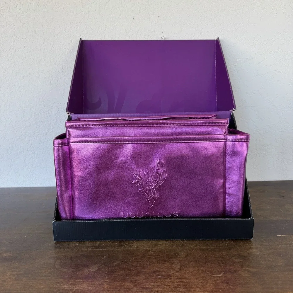 Younique Metallic Purple Presenter Kit Makeup Pocket Business Bag New In‎ Box