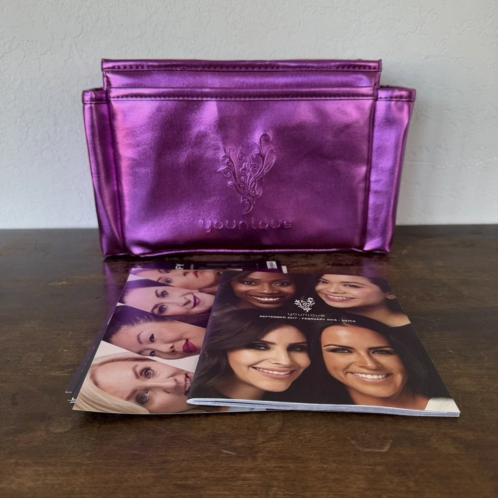 Younique Metallic Purple Presenter Kit Makeup Pocket Business Bag New In‎ Box