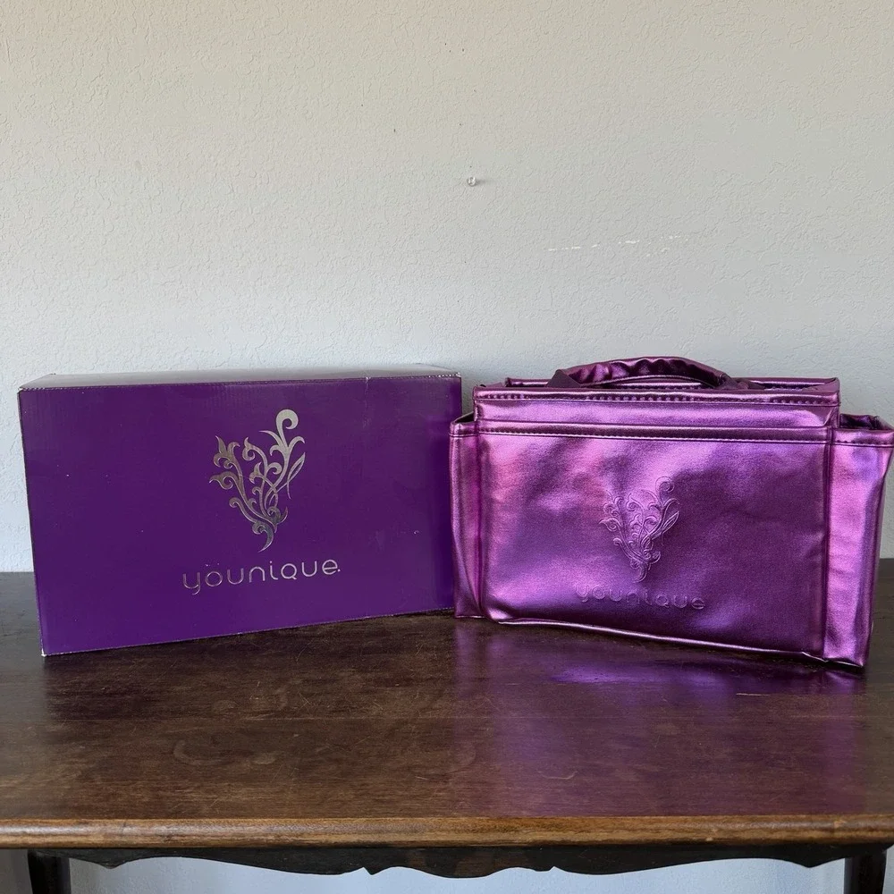 Younique Metallic Purple Presenter Kit Makeup Pocket Business Bag New In‎ Box