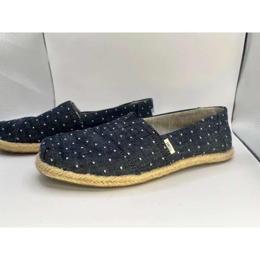 Toms pair black