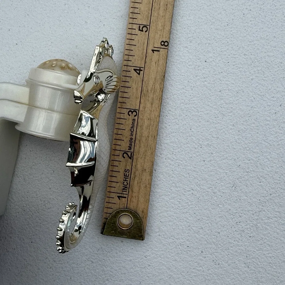 Bath & Body‎ Works Wallflowers Pluggable Home Fragrance Diffuser SEA HORSE