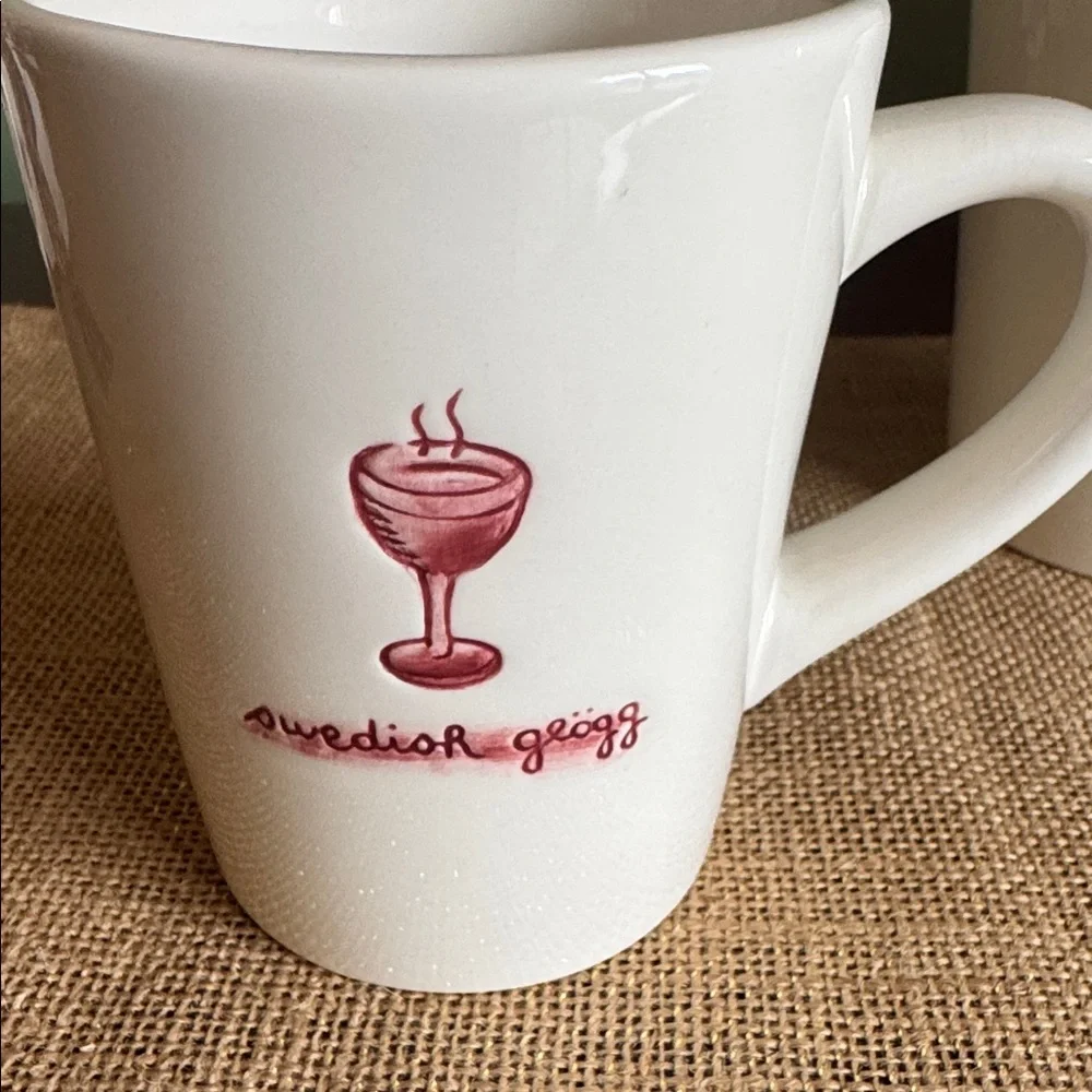 Williams Sonoma Hot Holiday Drinks White Ceramic Mugs Red Accents 10oz Winter