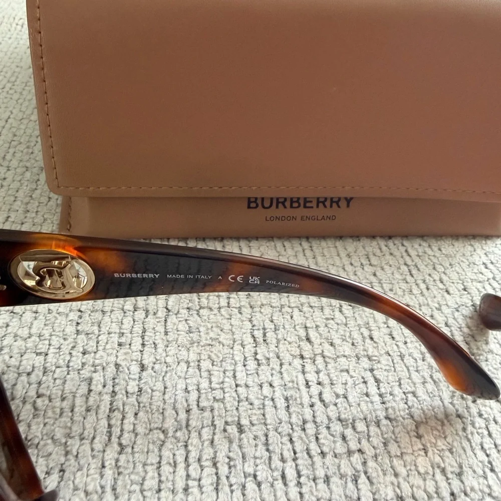 Burberry very little