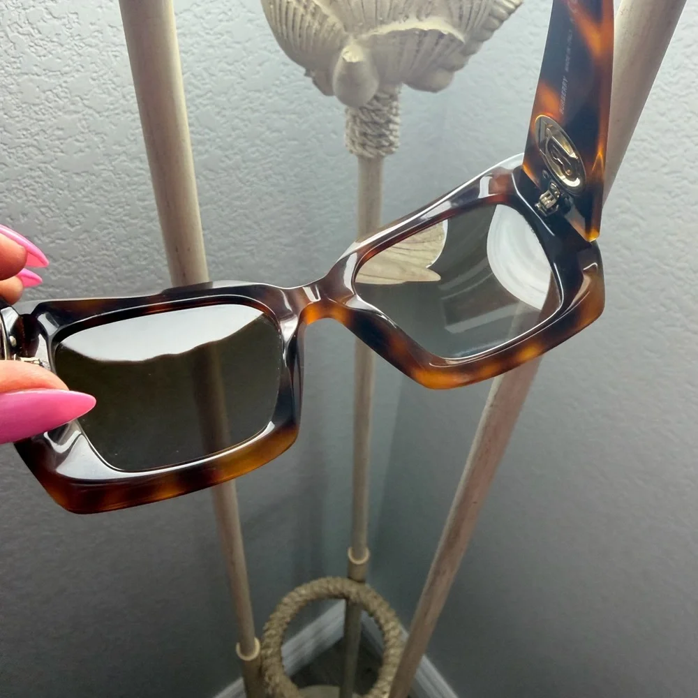 Burberry very little