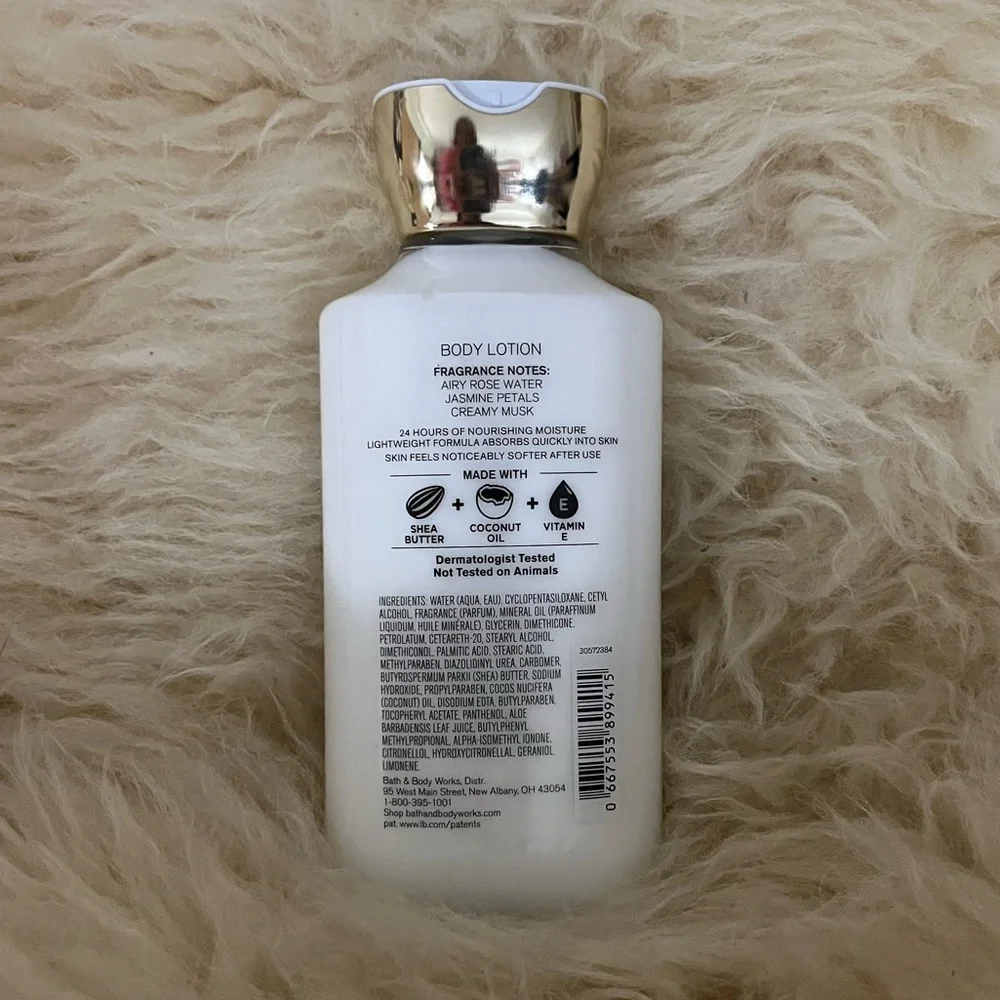 NWT Rose 24-Hour Moisturizing Lotion Shea Butter & Vitamin E