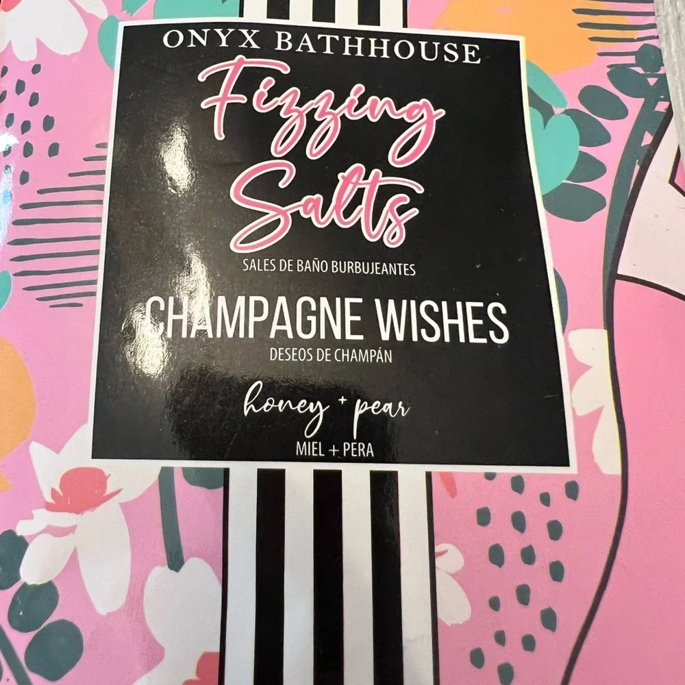 Onyx Bathhouse champagne vibrant