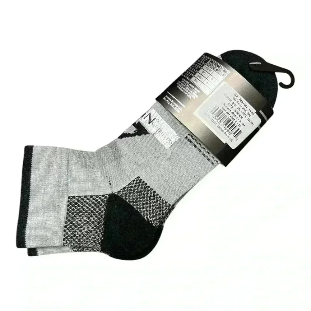 Stone Mountain Accessories Black & Grey Men's crew socks NWT