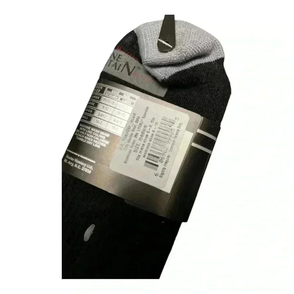 Stone Mountain Accessories Black & Grey Men's crew socks NWT