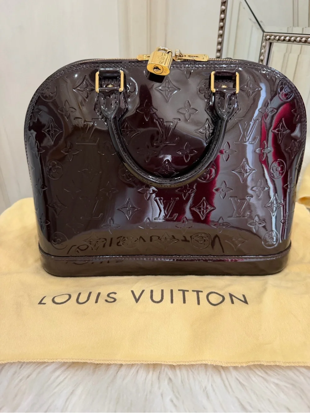 Louis Vuitton Vernis Alma Satchel in Burgundy Patent