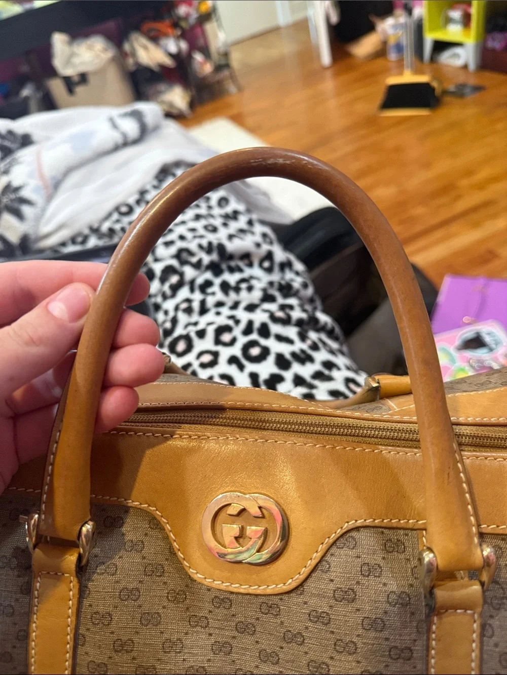 Gucci satchel gg
