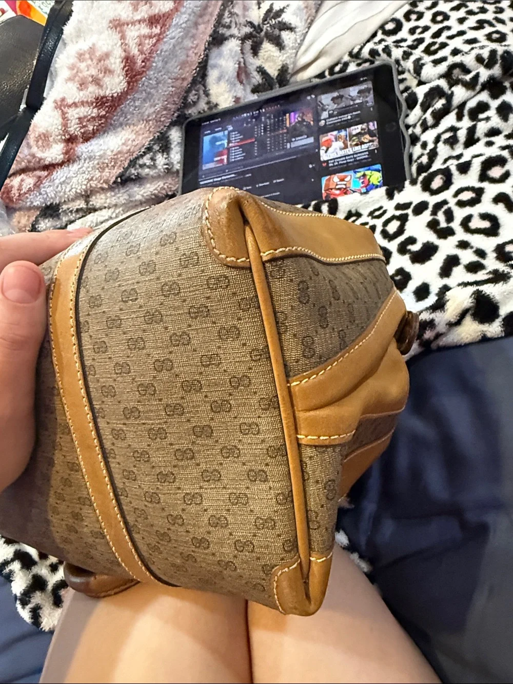 Gucci satchel gg
