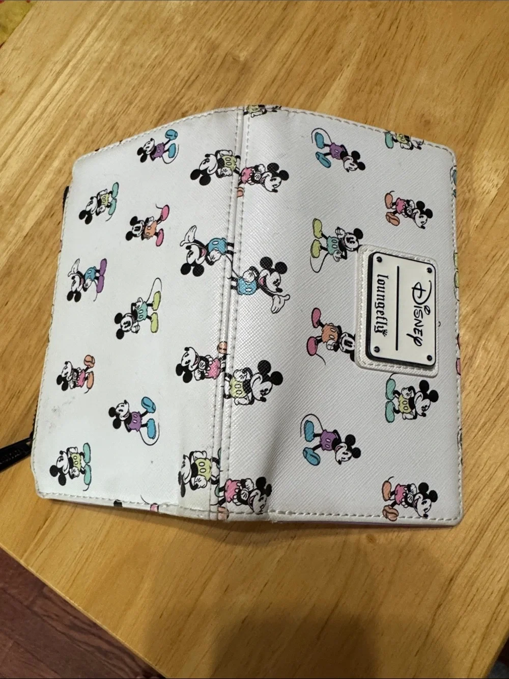 Loungefly fold wallet