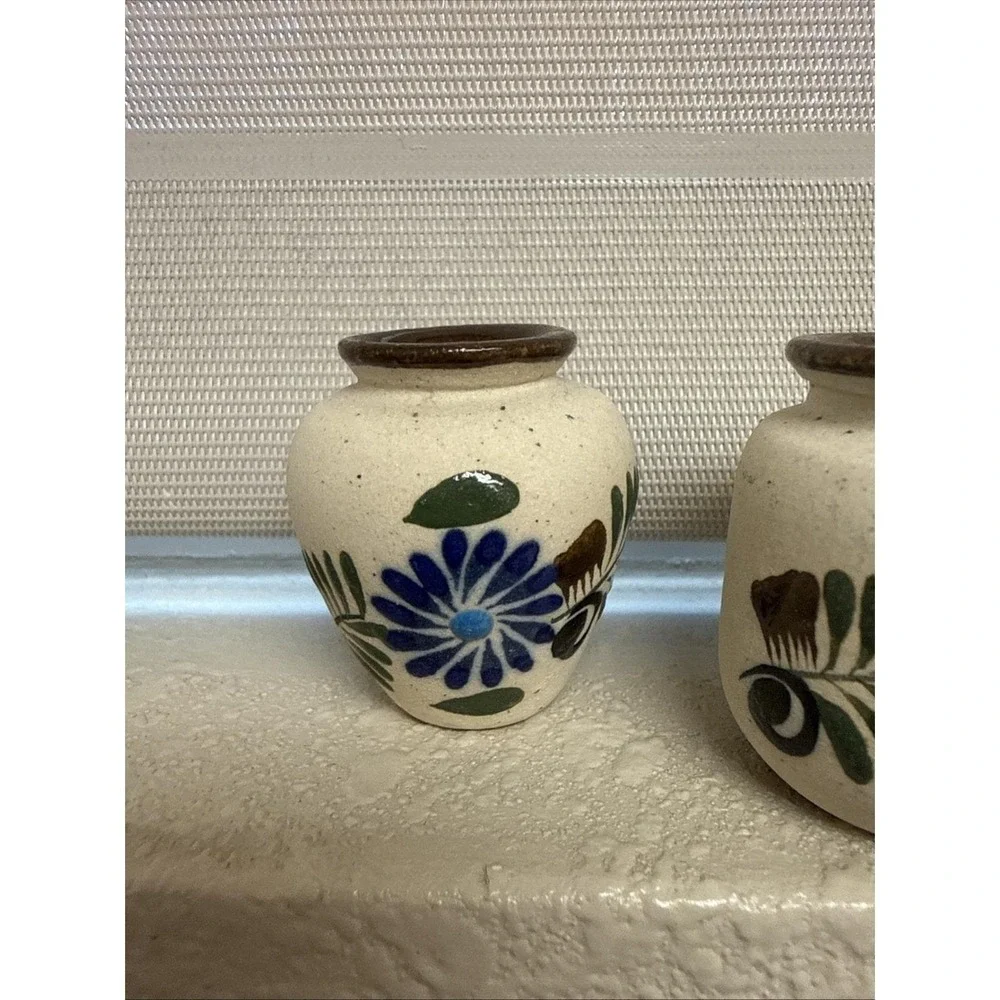 Set of 3 Vintage Tonala Mini Pottery Bud Vases Hand Painted Flowers-Mexico‎