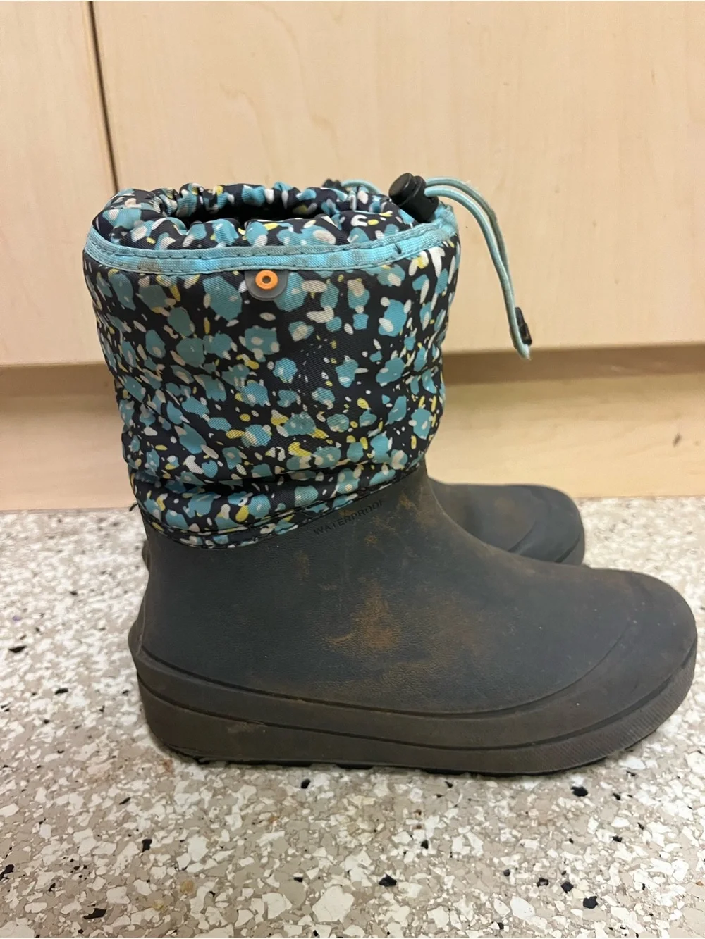 Bogs rain and snow boots size 2
