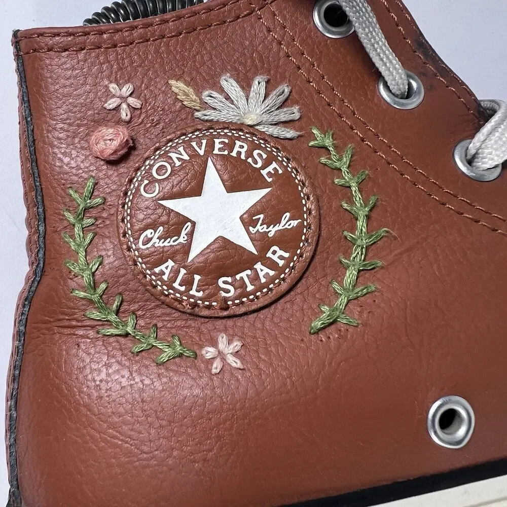 Converse Chuck Taylor All Star Wool Lined Leather Embroidered Shoes Youth Size 3