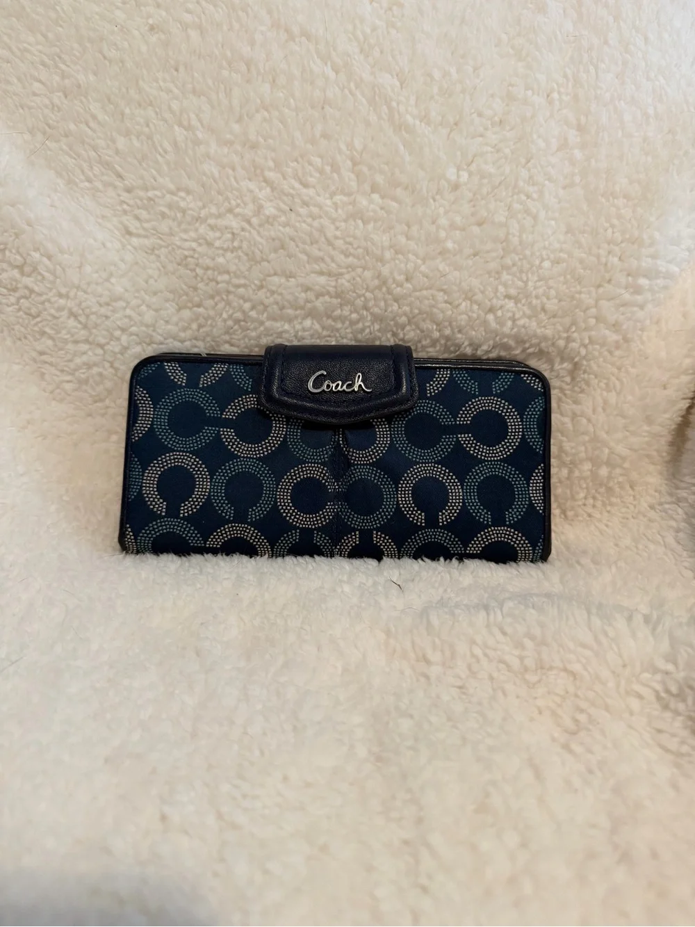N/A stylish navy