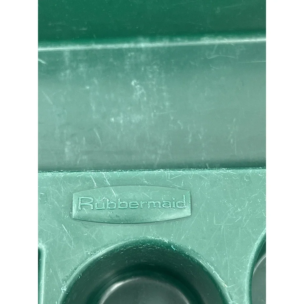 Rubbermaid preowned measures