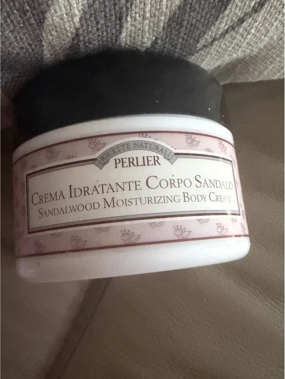 Perlier Moisturizing Body Cream Sandalwood