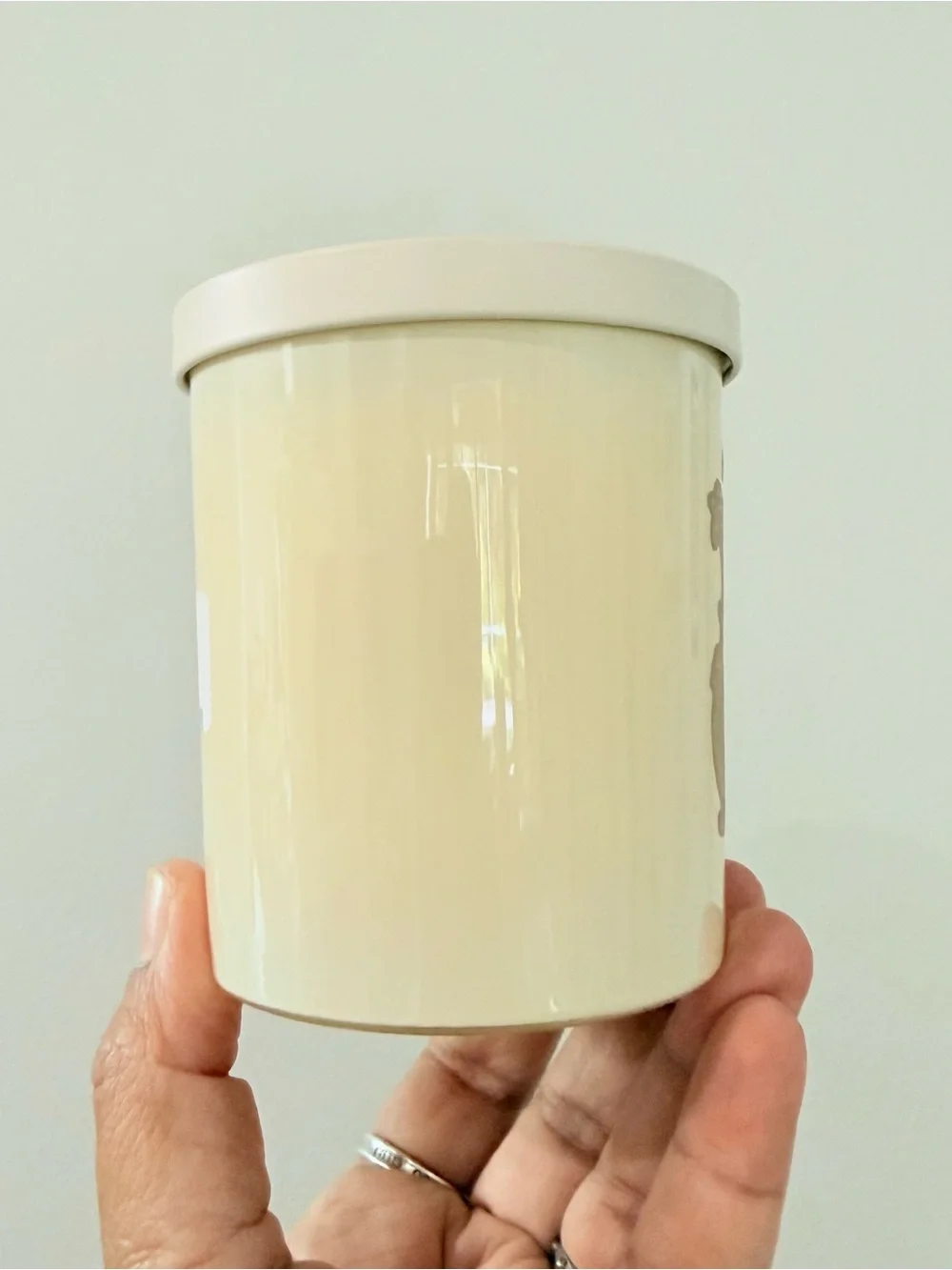 Leoben Company Vanilla Noir Luxury Scented Candle
