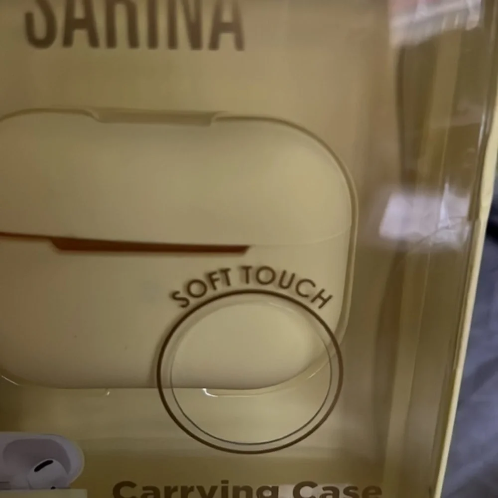 Sarina airpods® case pro