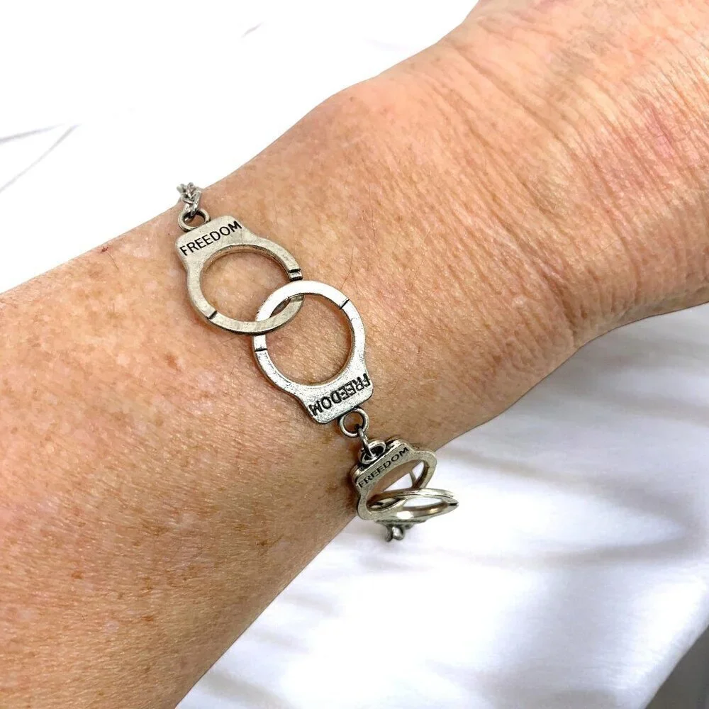 N/A silver tone