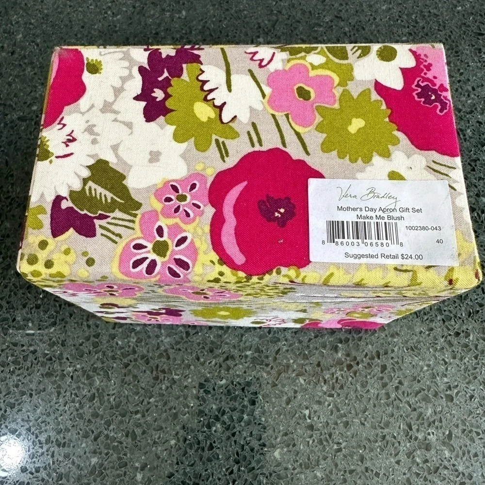 Vera Bradley empty vera