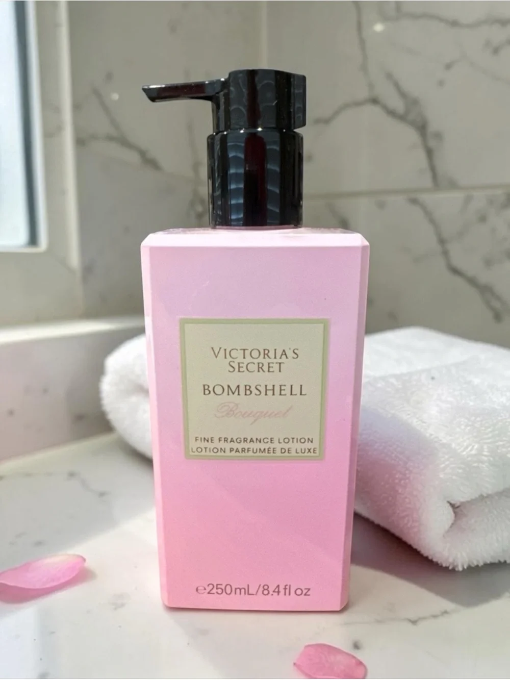 NWT Victoria's Secret Bombshell Bouquet Pink Fragrance Lotion
