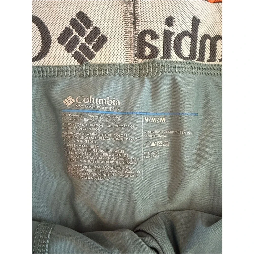 Columbia three boxer