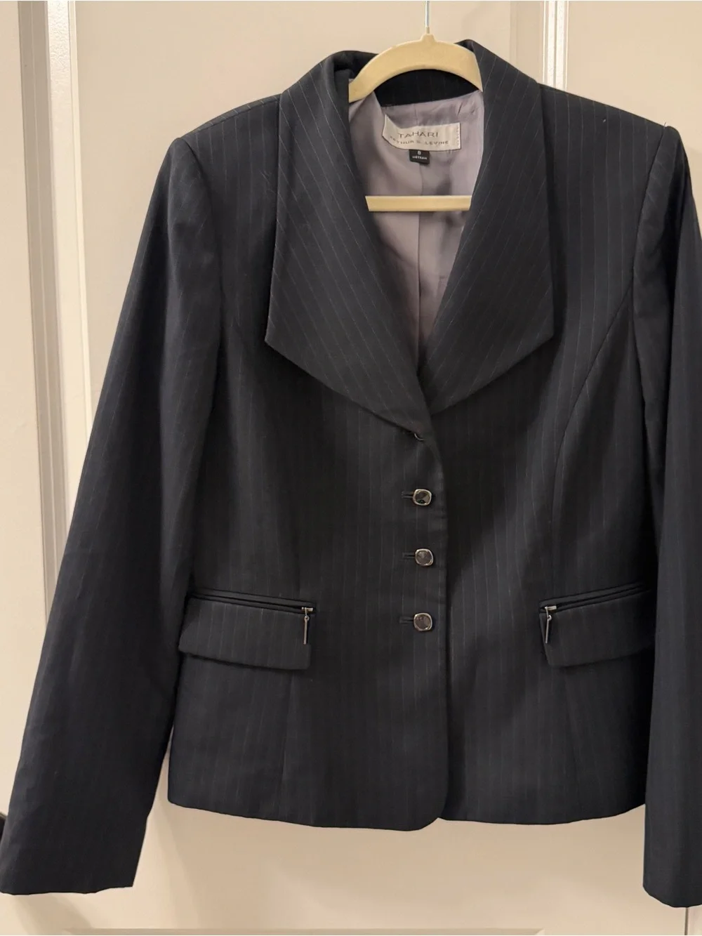 Tahari classic tailored