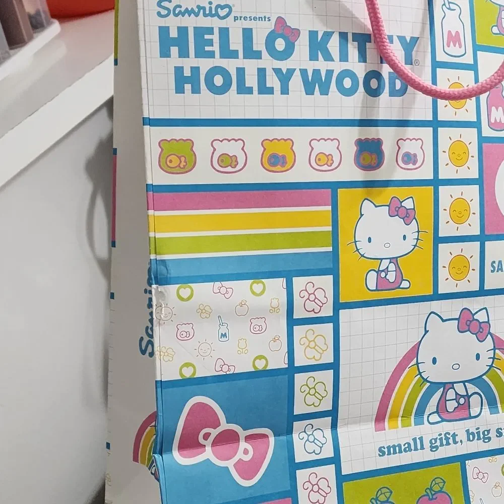 Sanrio physical paper rare