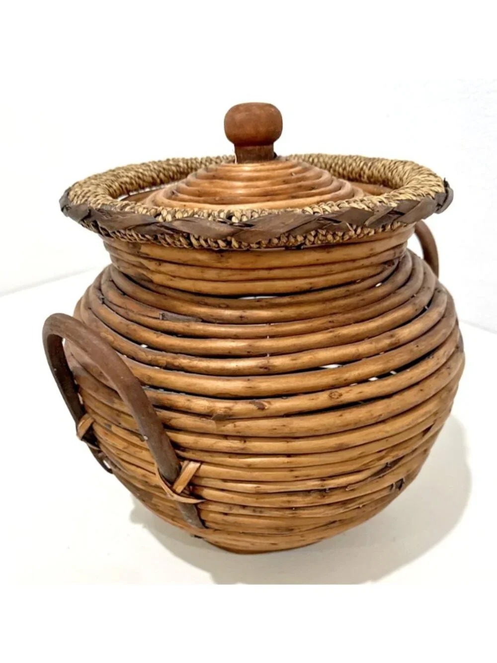 Vintage MCM Pencil Reed Coiled Basket Lidded With Handles Made in Italy