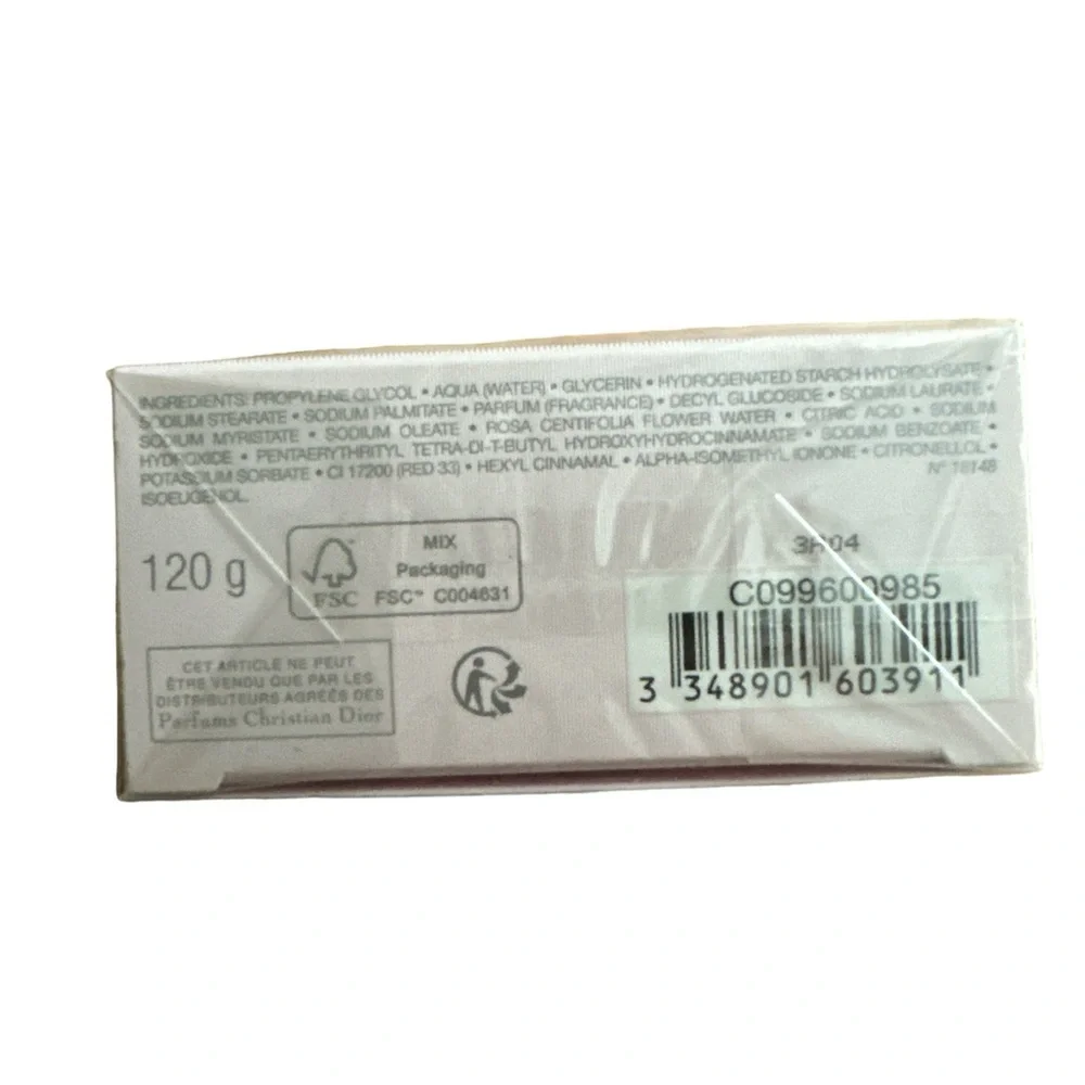 Miss Dior Blooming scented bar soap